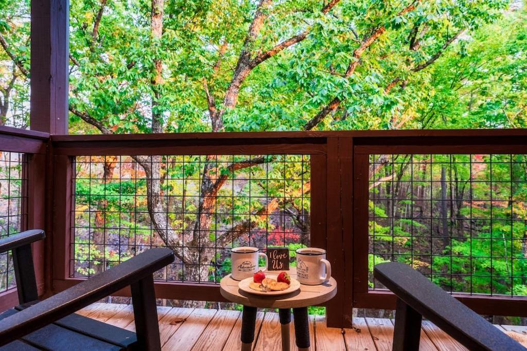 Nordic Mountain Modern Lodge - Family Friendly Luxury Cabin In Walden'S Ridge Sevierville Kültér fotó