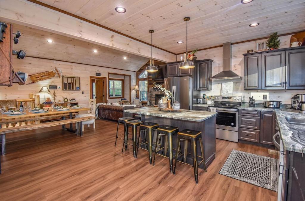 Nordic Mountain Modern Lodge - Family Friendly Luxury Cabin In Walden'S Ridge Sevierville Kültér fotó